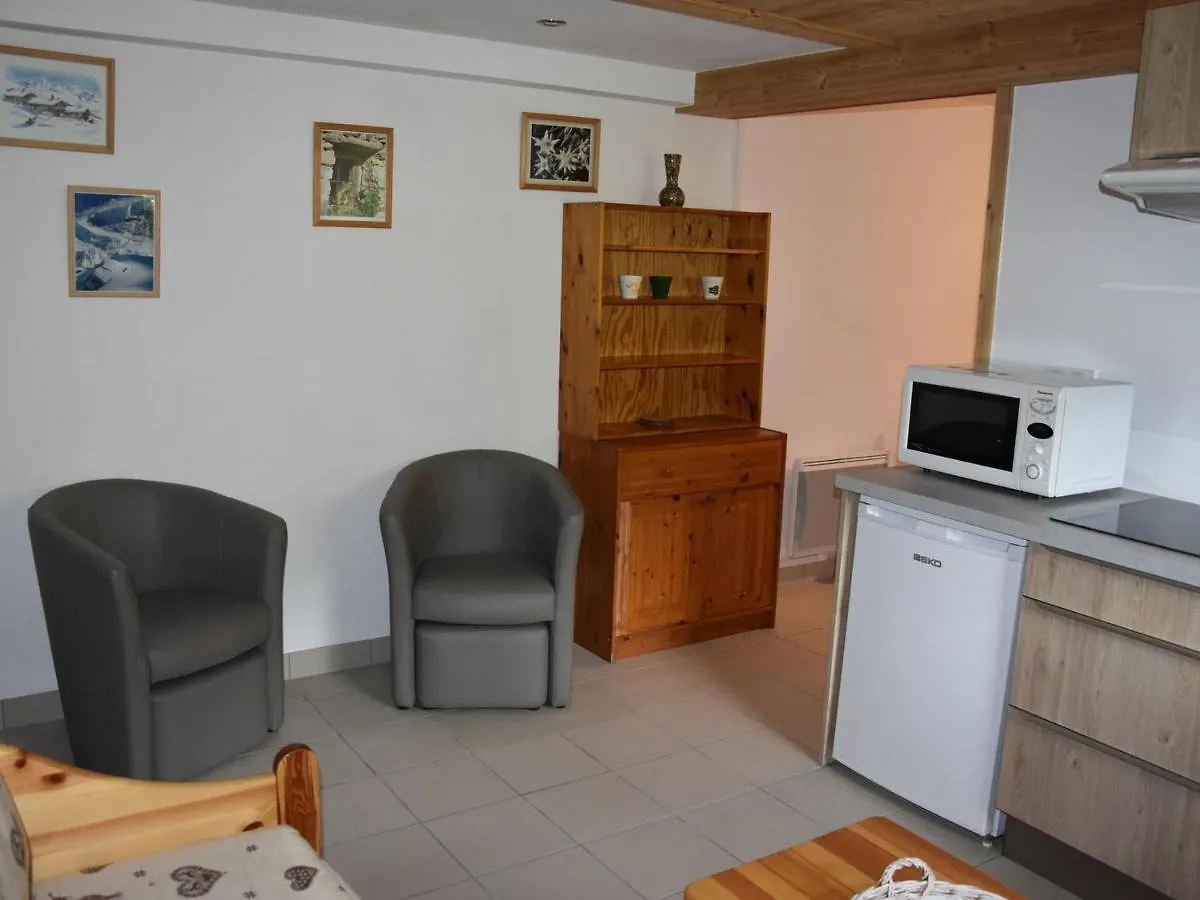 Appartement 2 Pieces Avec Terrasse Et Jardin Privatif, Calme, Proche Commerces Et Pistes De Ski - Fr-1-464-184 Pralognan-la-Vanoise