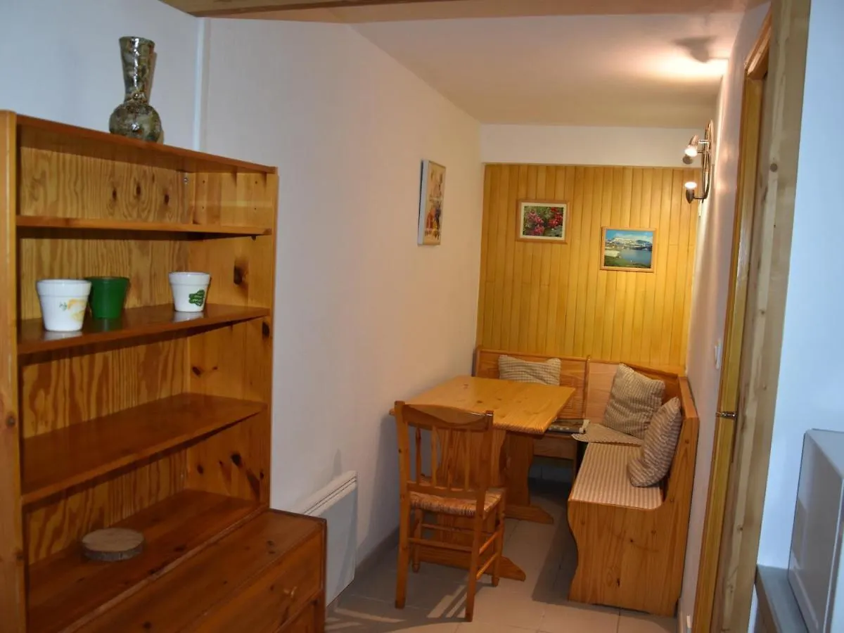 Appartement 2 Pieces Avec Terrasse Et Jardin Privatif, Calme, Proche Commerces Et Pistes De Ski - Fr-1-464-184 Pralognan-la-Vanoise
