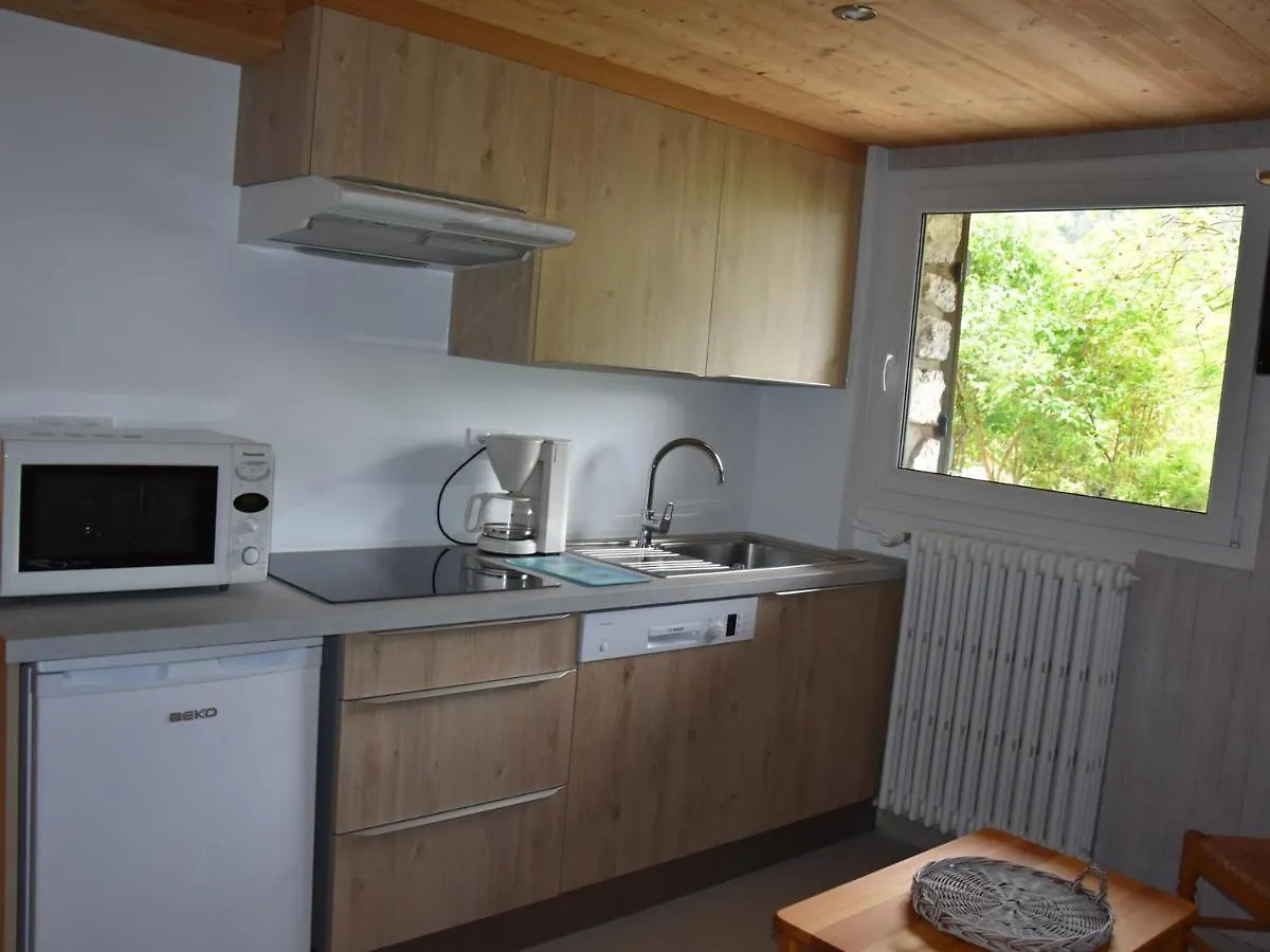 Appartement 2 Pieces Avec Terrasse Et Jardin Privatif, Calme, Proche Commerces Et Pistes De Ski - Fr-1-464-184 Pralognan-la-Vanoise Apartment